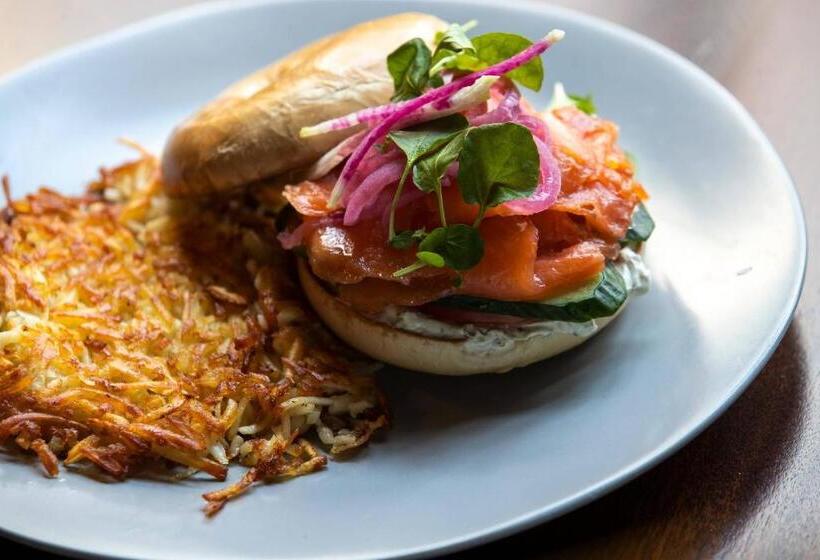 Отель Marriott Marquis Washington, Dc