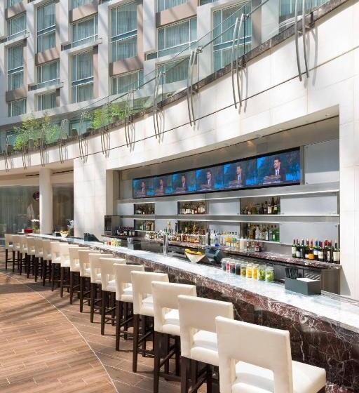 Отель Marriott Marquis Washington, Dc