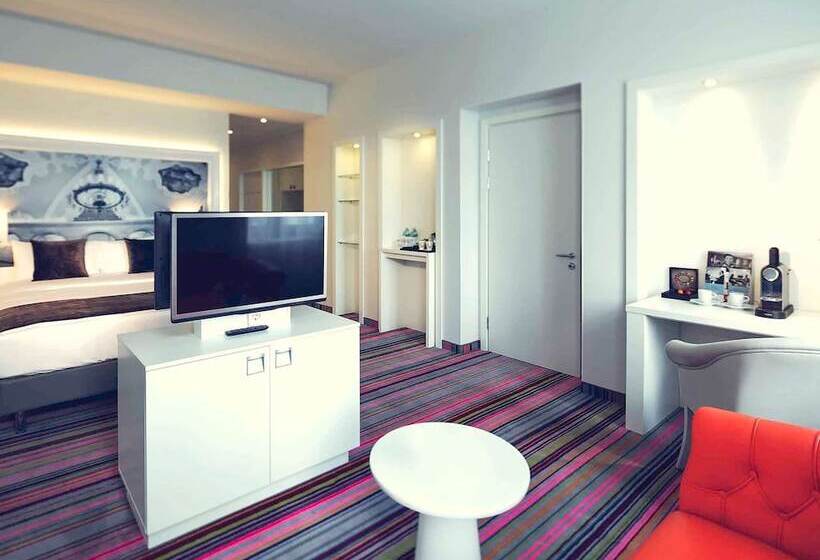 Отель Mercure Moscow Baumanskaya