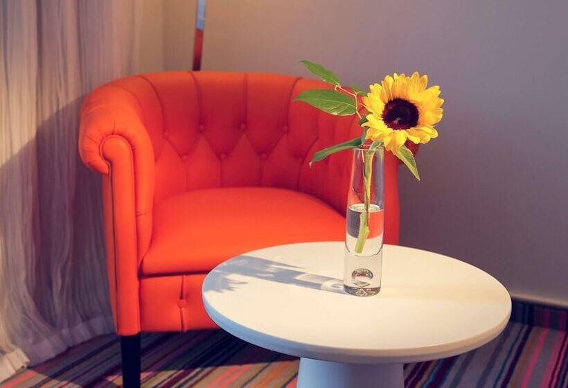 Отель Mercure Moscow Baumanskaya