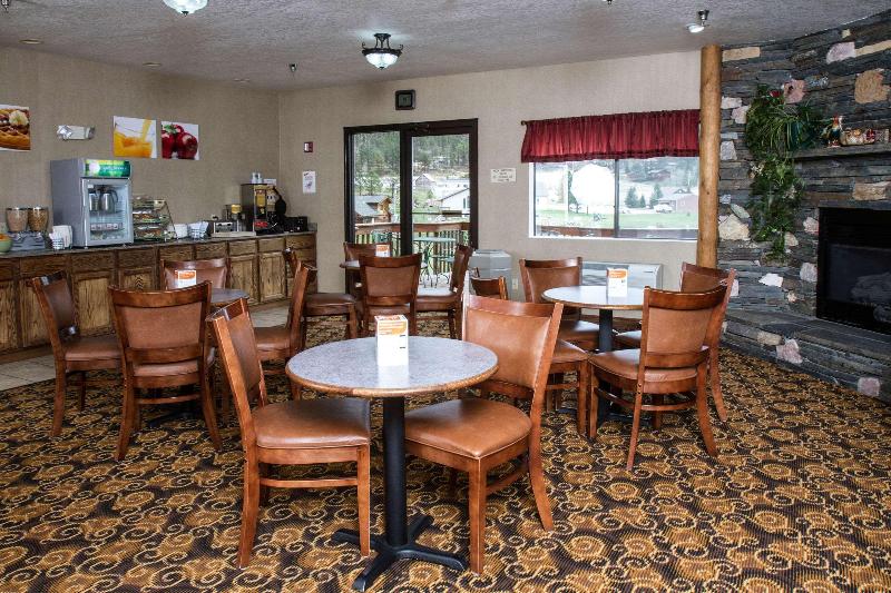 فندق Everspring Inn & Suites