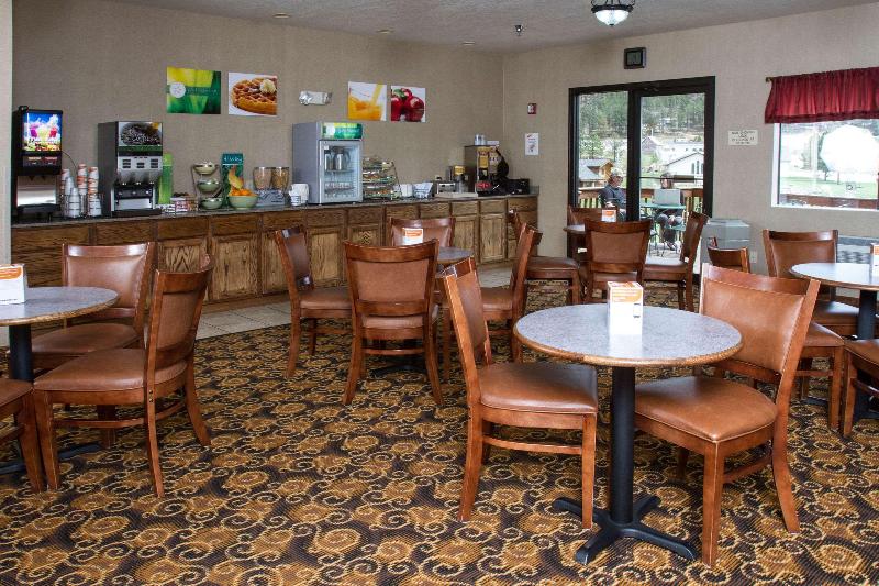 فندق Everspring Inn & Suites