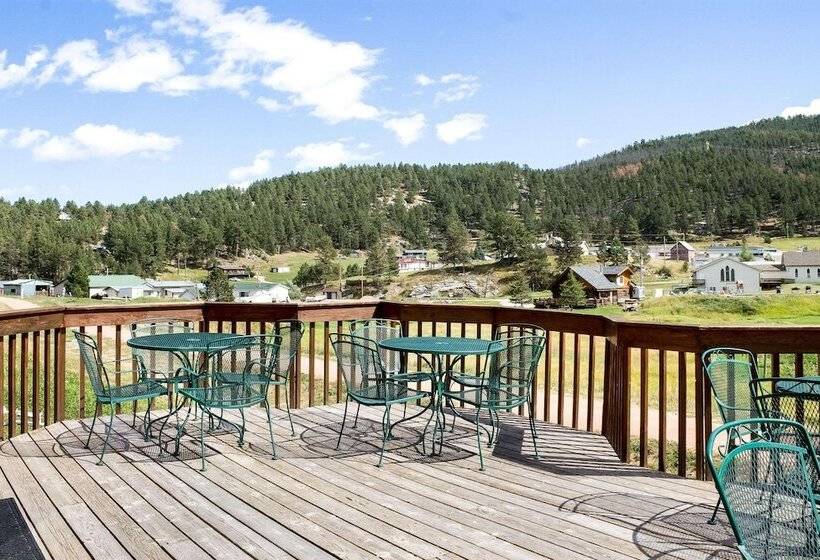 فندق Everspring Inn & Suites