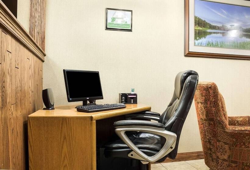 فندق Everspring Inn & Suites