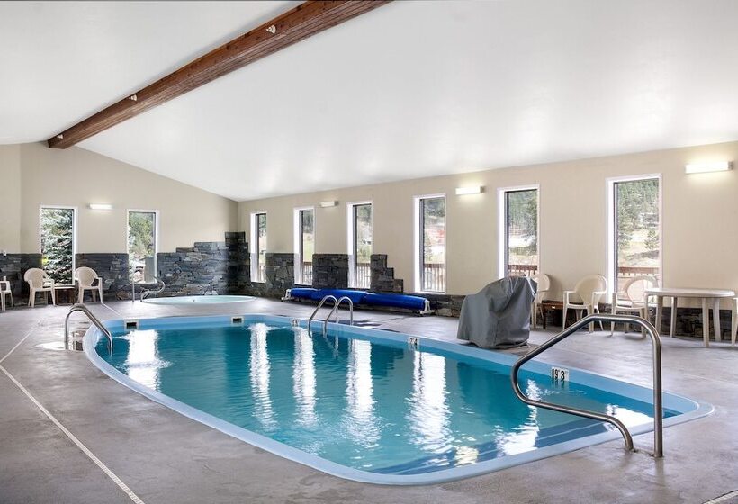 فندق Everspring Inn & Suites