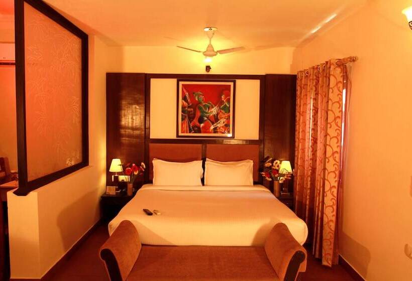 호텔 Naturoville Ayurvedic And Yoga Retreat By Opensky