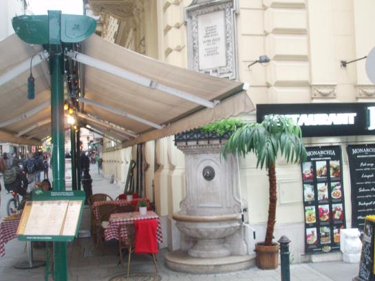 酒店 Old Monarchia