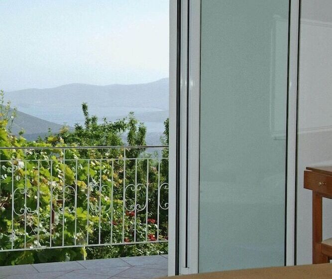 בית מלון כפרי Orfeas