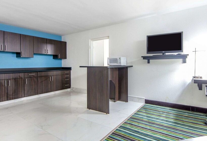 فندق Quality Inn & Suites