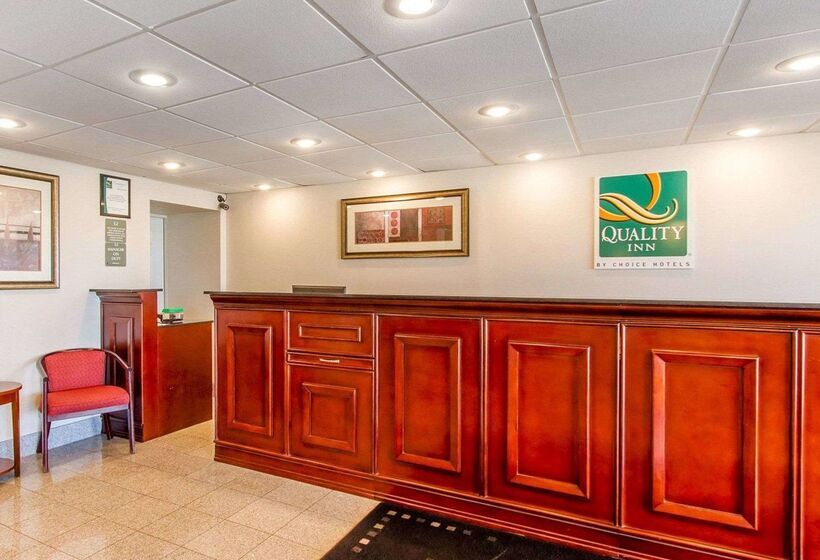 בית מלון כפרי Quality Inn Dyersburg I155