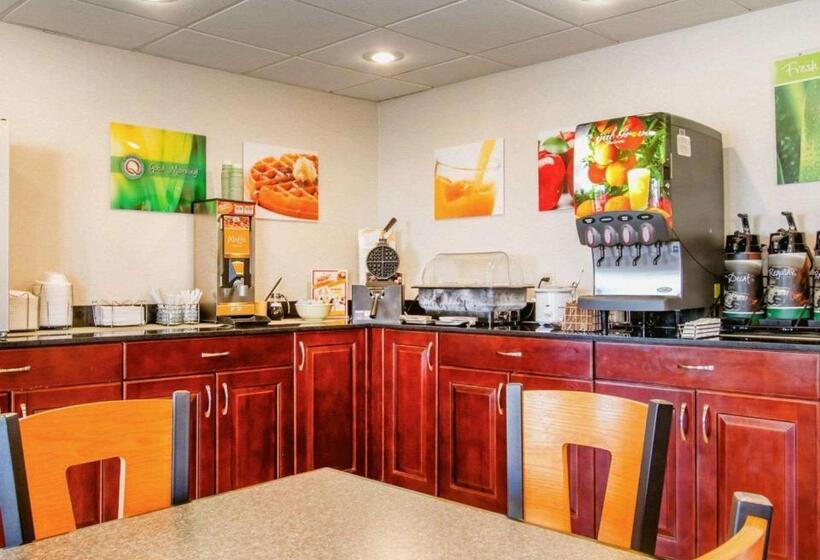 בית מלון כפרי Quality Inn Dyersburg I155