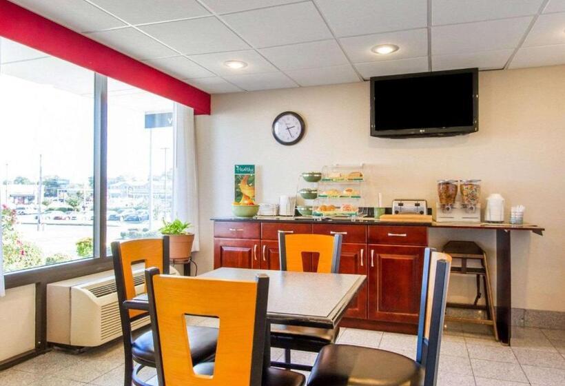 בית מלון כפרי Quality Inn Dyersburg I155