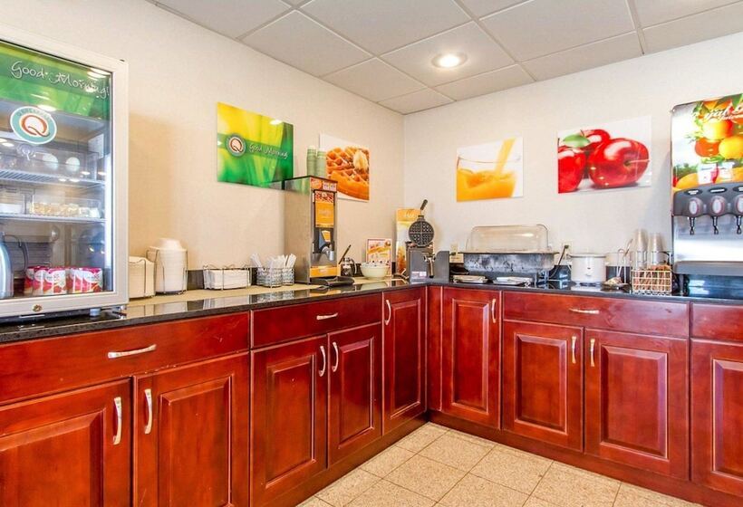 בית מלון כפרי Quality Inn Dyersburg I155