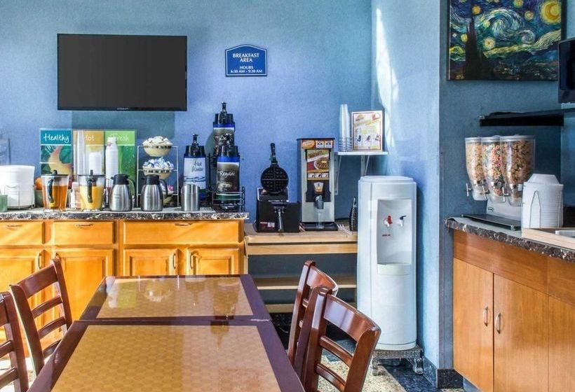 فندق Paramount Inn