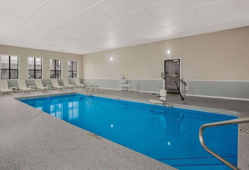 فندق Quality Inn