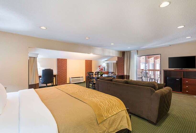 فندق Quality Inn Parkersburg Northvienna