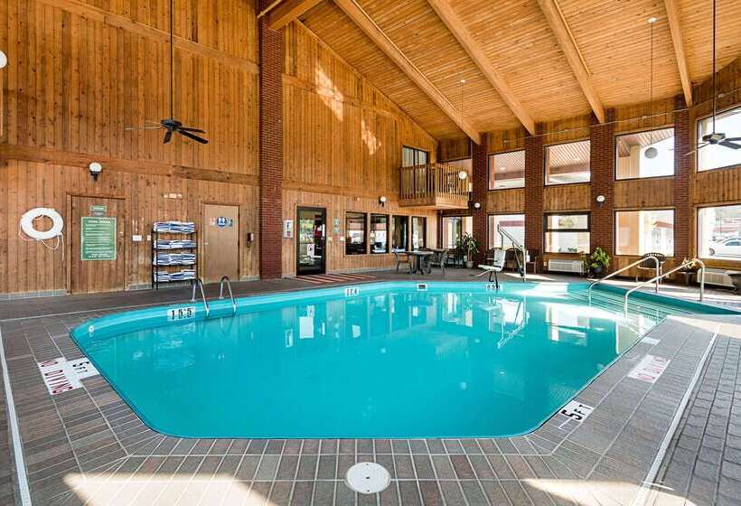 فندق Quality Inn Parkersburg Northvienna