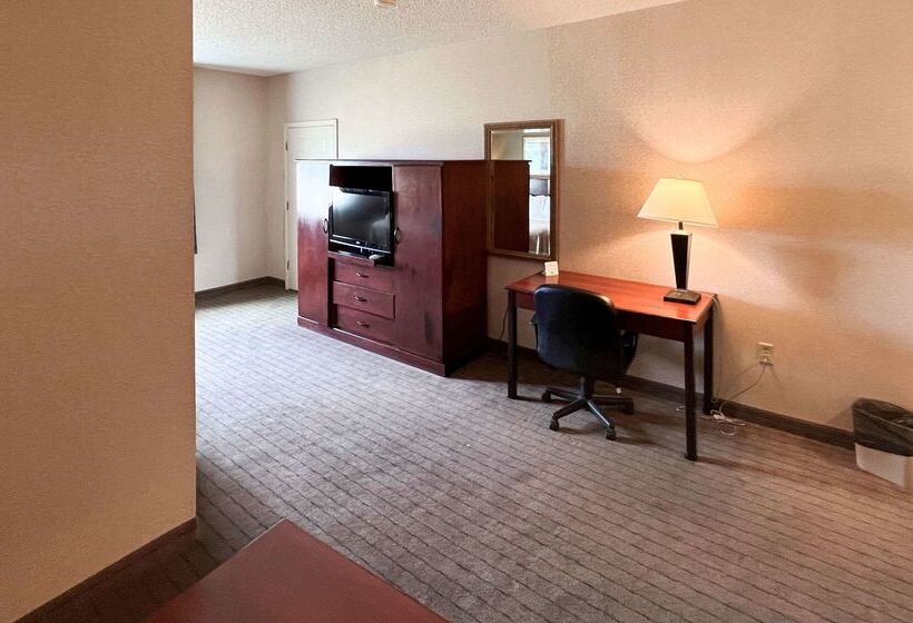 فندق Quality Inn & Suites Grants   I 40