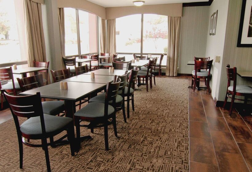 هتل Quality Inn & Suites North Little Rock