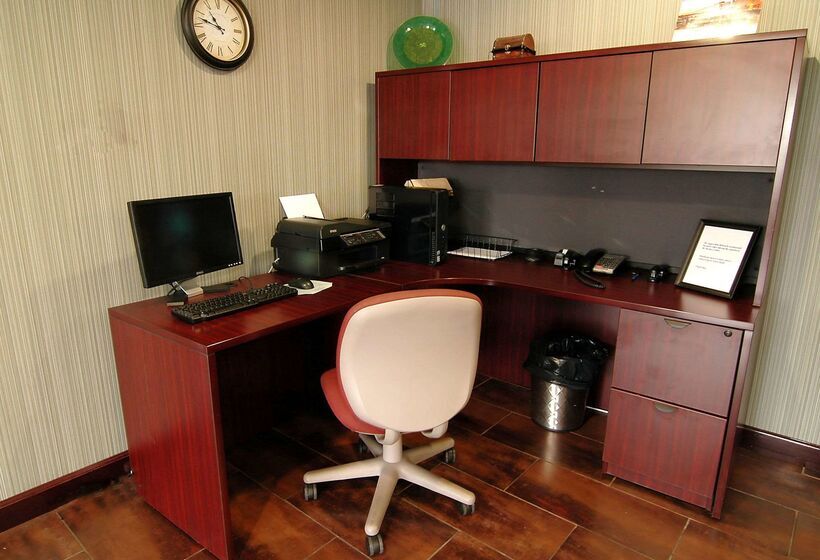 هتل Quality Inn & Suites North Little Rock