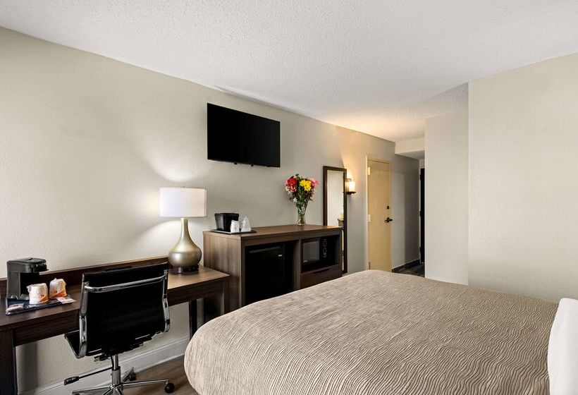 هتل Quality Inn & Suites North Little Rock