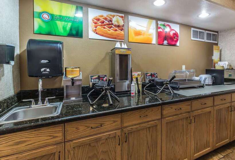 Отель Quality Inn