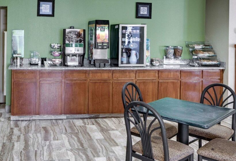 בית מלון כפרי Quality Suites Baton Rouge East  Denham Springs