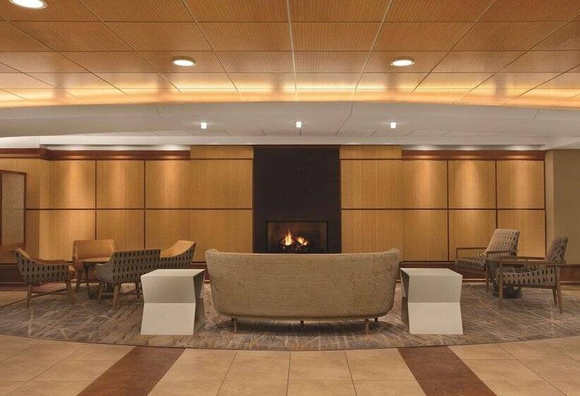 Radisson Hotel Providence Airport