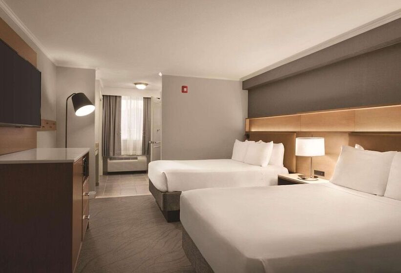 Radisson Hotel Providence Airport