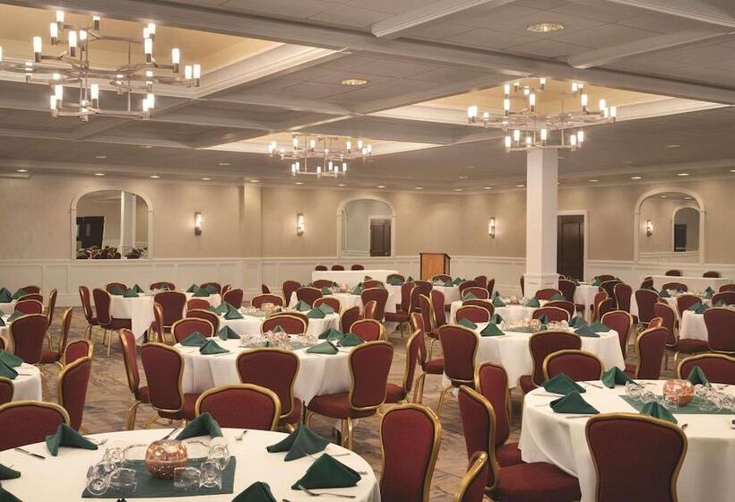 Radisson Hotel Providence Airport