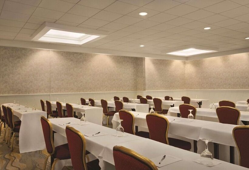 Radisson Hotel Providence Airport