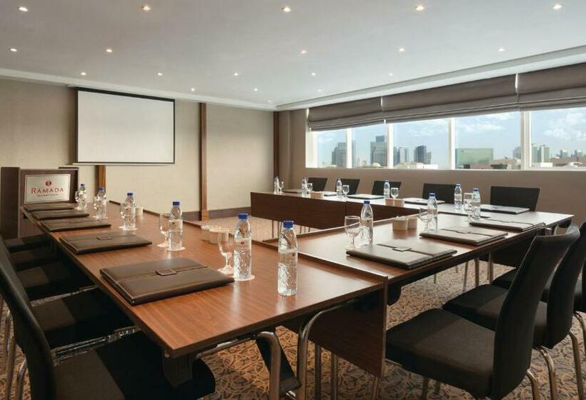 Отель Ramada Abu Dhabi Corniche