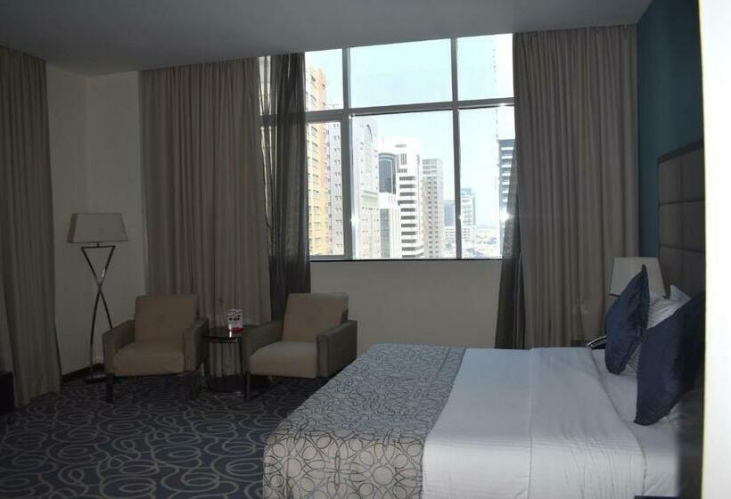 Отель Ramada Abu Dhabi Corniche