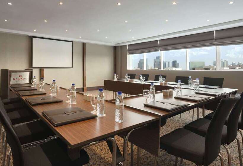 Отель Ramada Abu Dhabi Corniche