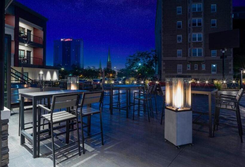 호텔 Voco The Cadence, An Ihg