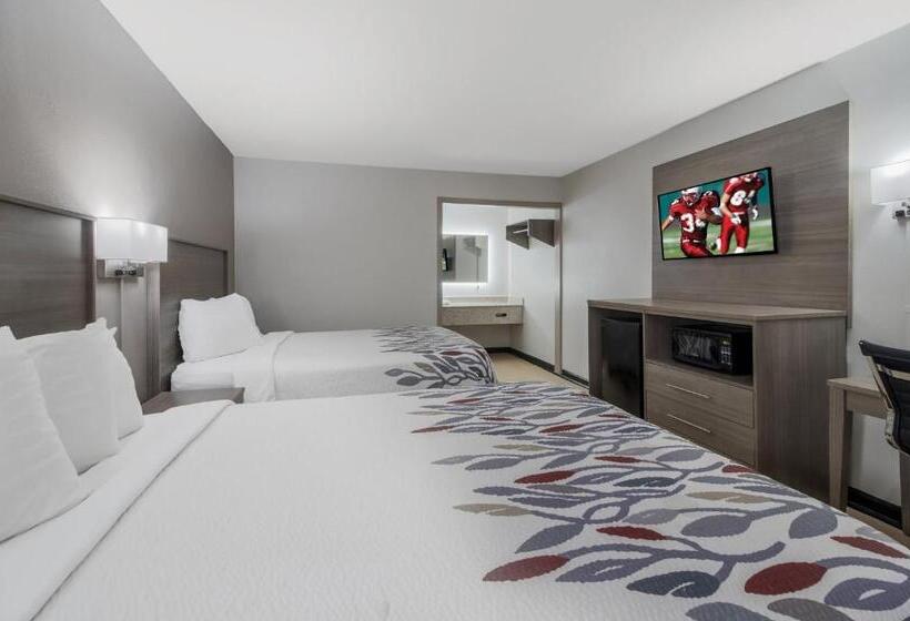 فندق Red Roof Inn & Suites Jackson, Tn