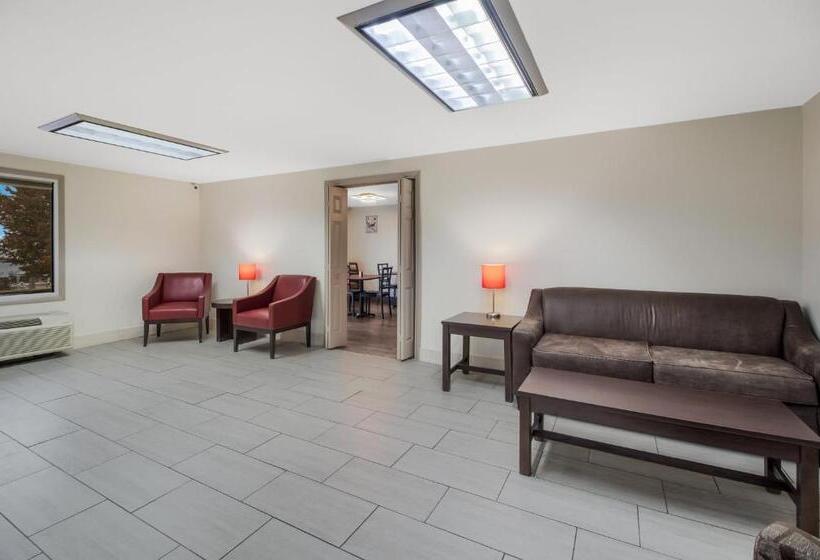 فندق Red Roof Inn & Suites Jackson, Tn