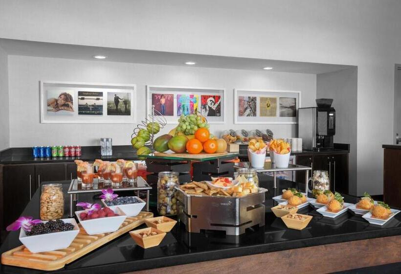 فندق Renaissance Indianapolis North