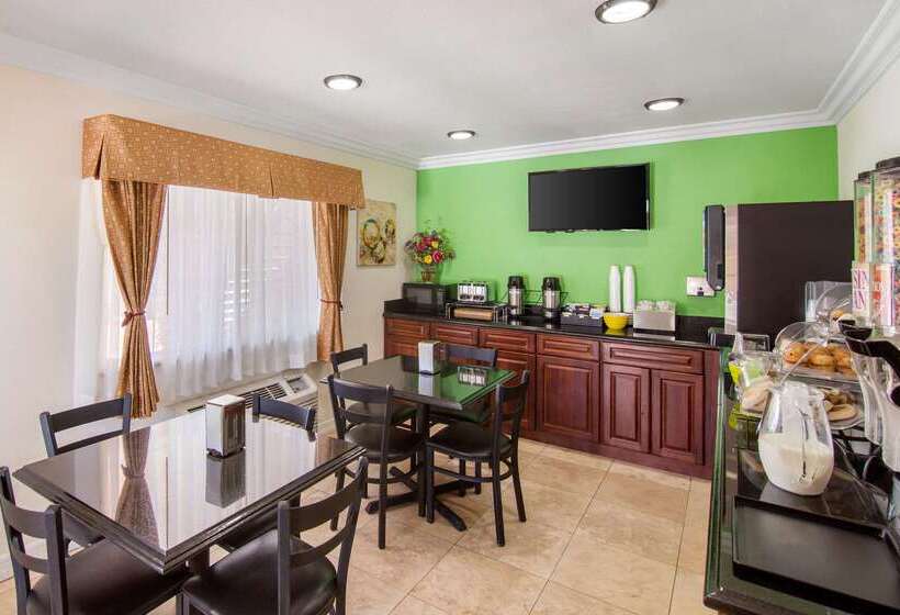 فندق Rodeway Inn Adelanto Us 395