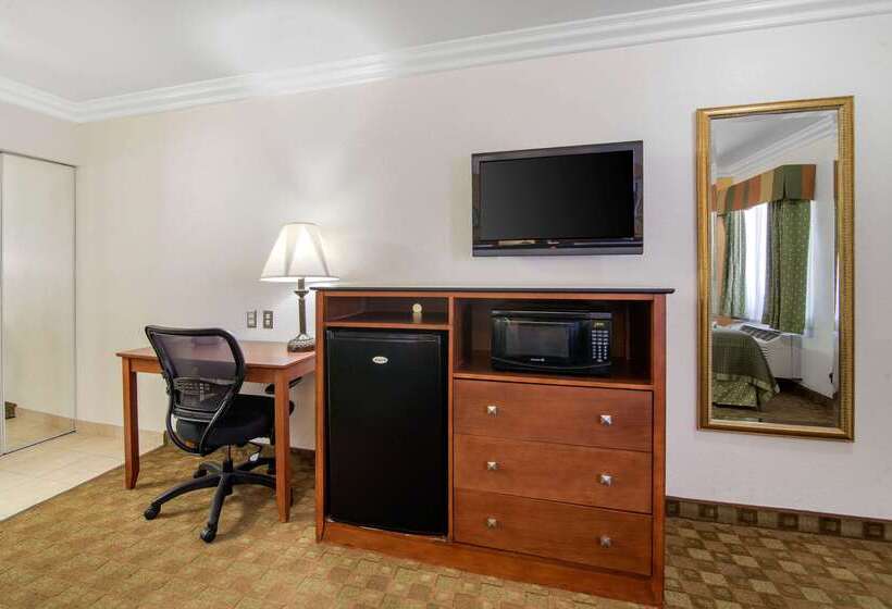 호텔 Rodeway Inn Adelanto Us 395