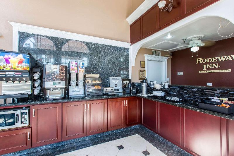 ホテル Rodeway Inn