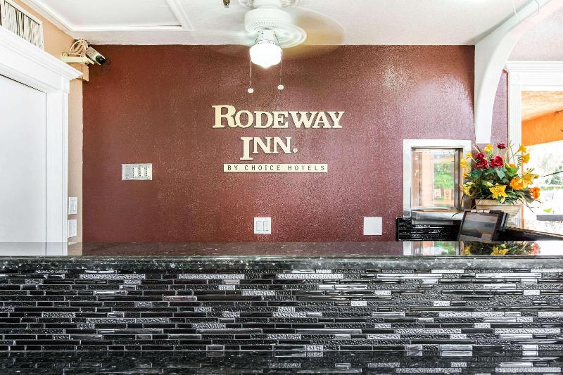 ホテル Rodeway Inn