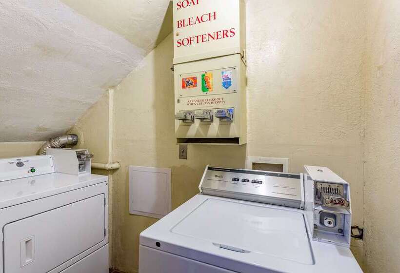 ホテル Rodeway Inn