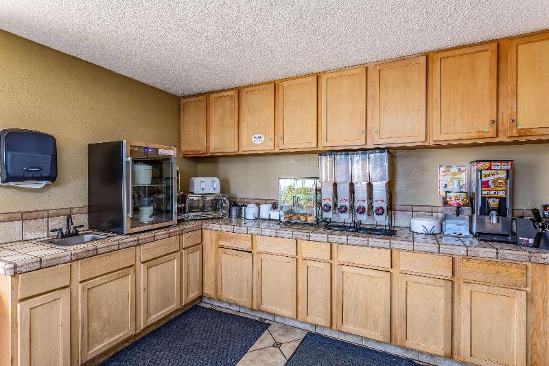 ホテル Rodeway Inn