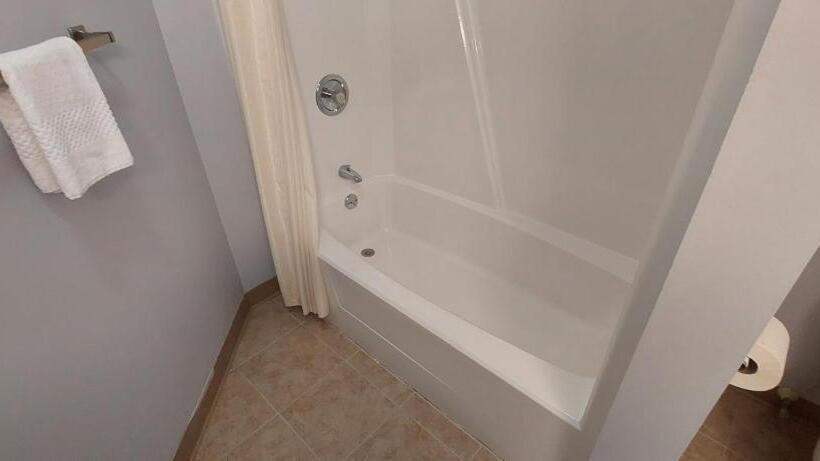 فندق Rodeway Inn