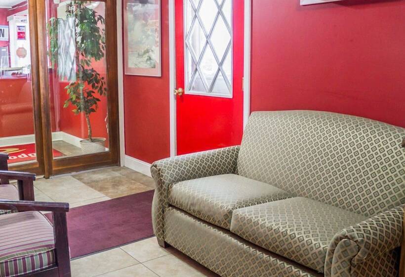 فندق Rodeway Inn