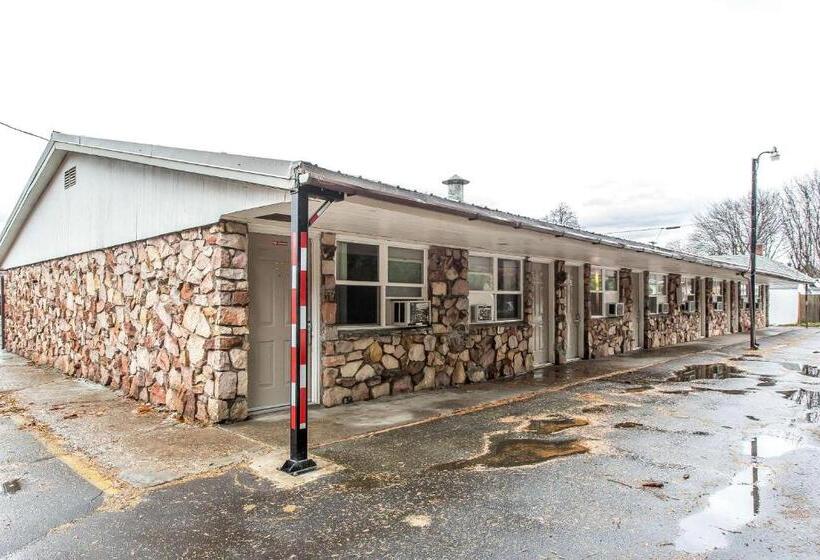 فندق Rodeway Inn