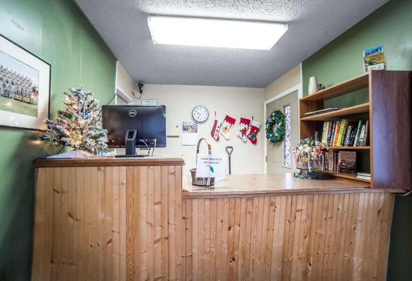 فندق Rodeway Inn