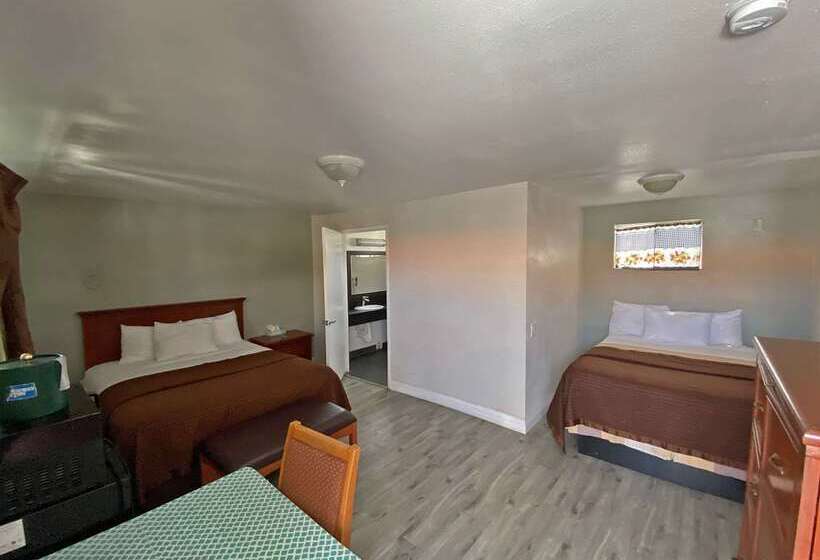 Отель Rodeway Inn