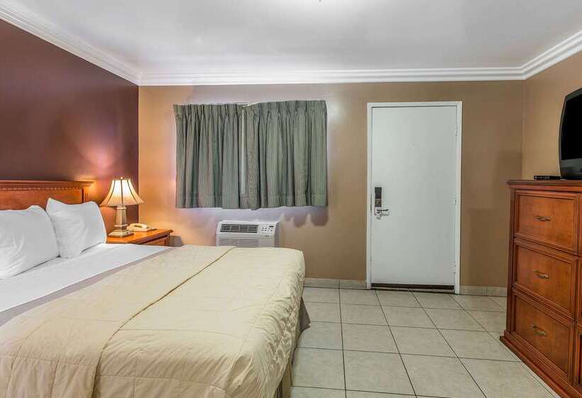 Отель Rodeway Inn